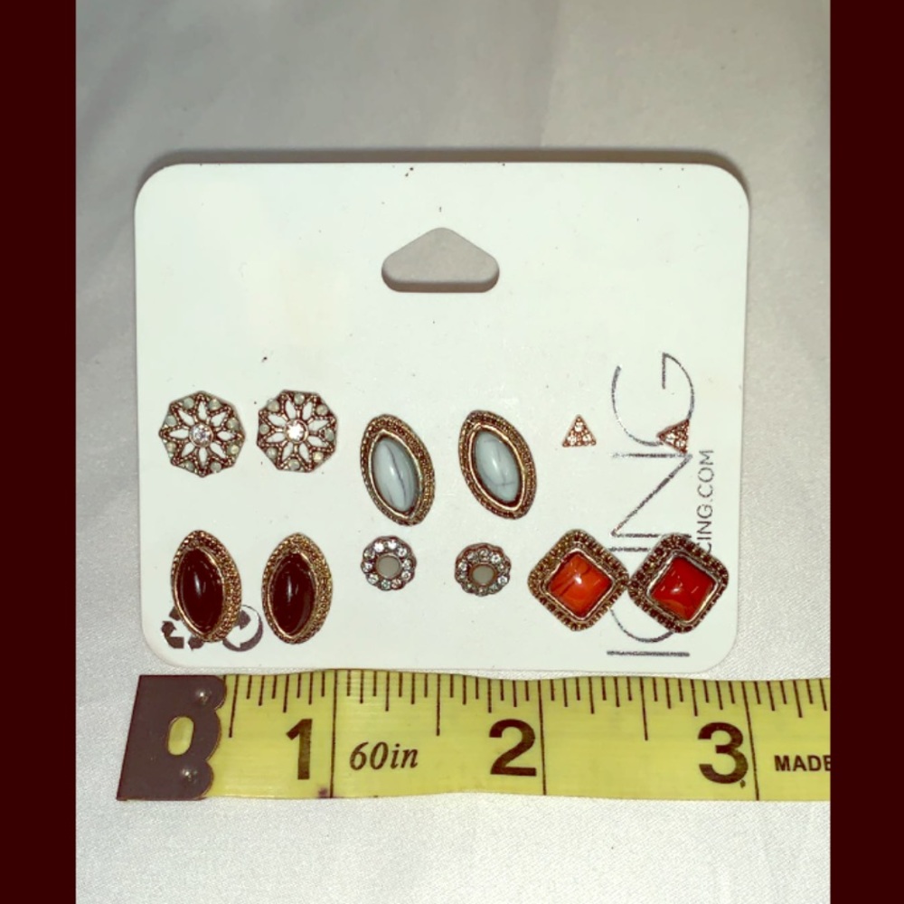 2 packs of Earrings